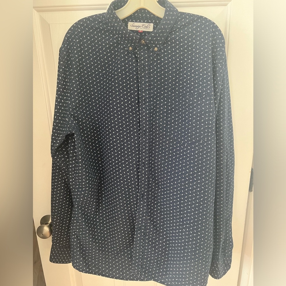 Sovereign code men’s XL long sleeve collared button, front shirt, navy